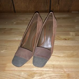 Liz Claiborne suede heels
